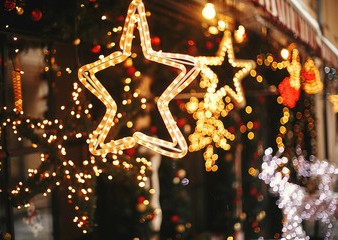 Quand les histoires rapprochent les générations: le kamishibaï à la Maison St-Joseph 